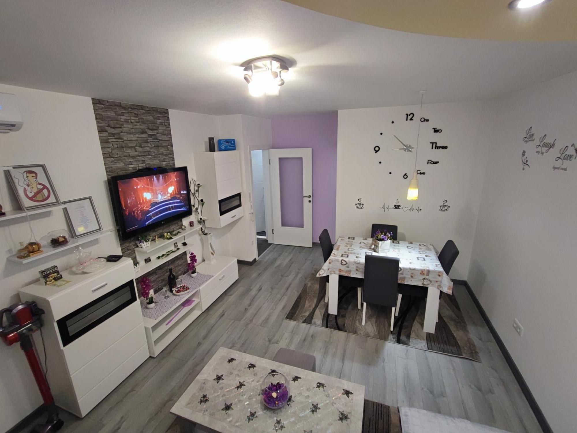 Stan Na Dan Prnjavor Apartment Bagian luar foto