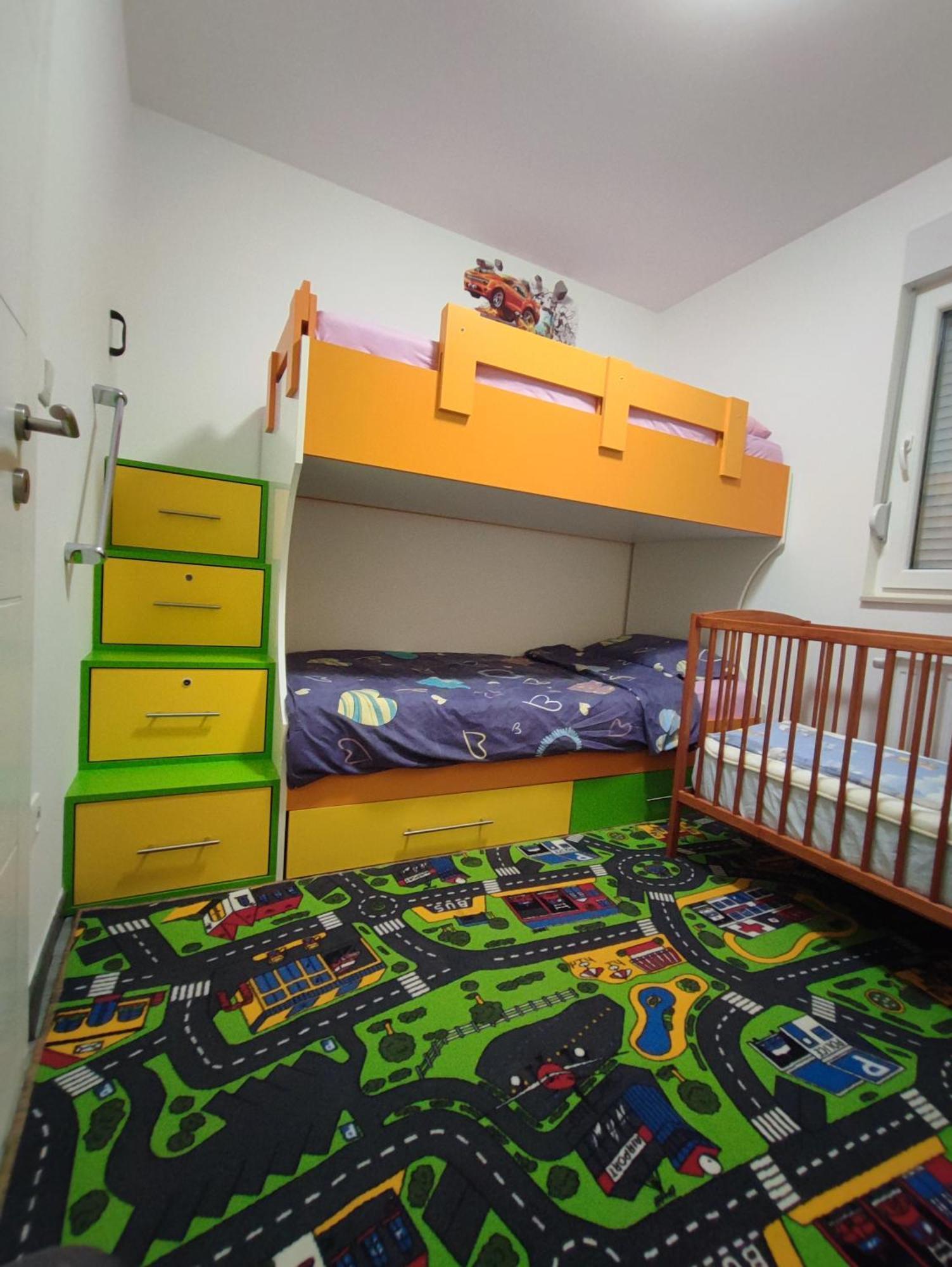 Stan Na Dan Prnjavor Apartment Bagian luar foto
