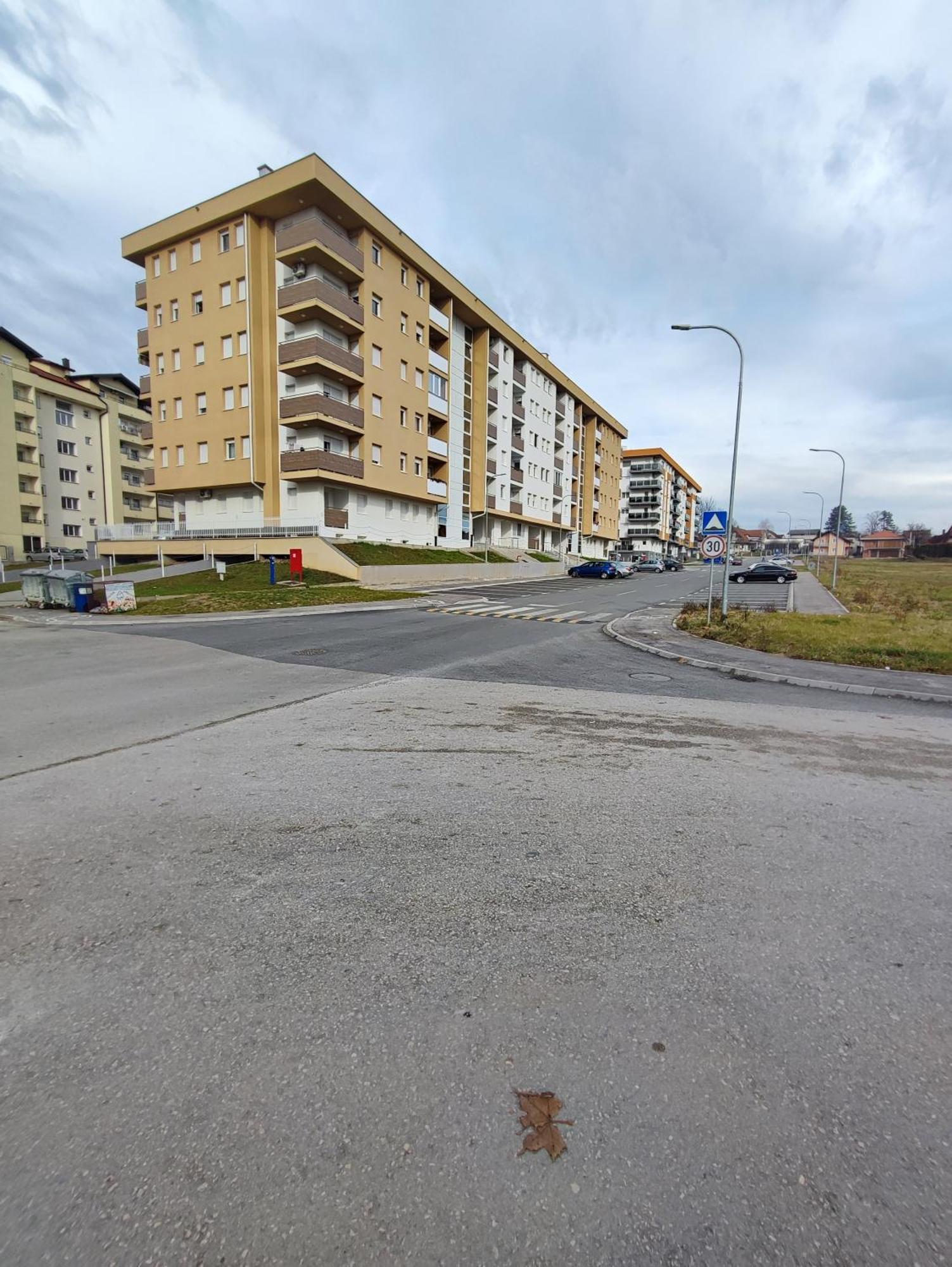 Stan Na Dan Prnjavor Apartment Bagian luar foto
